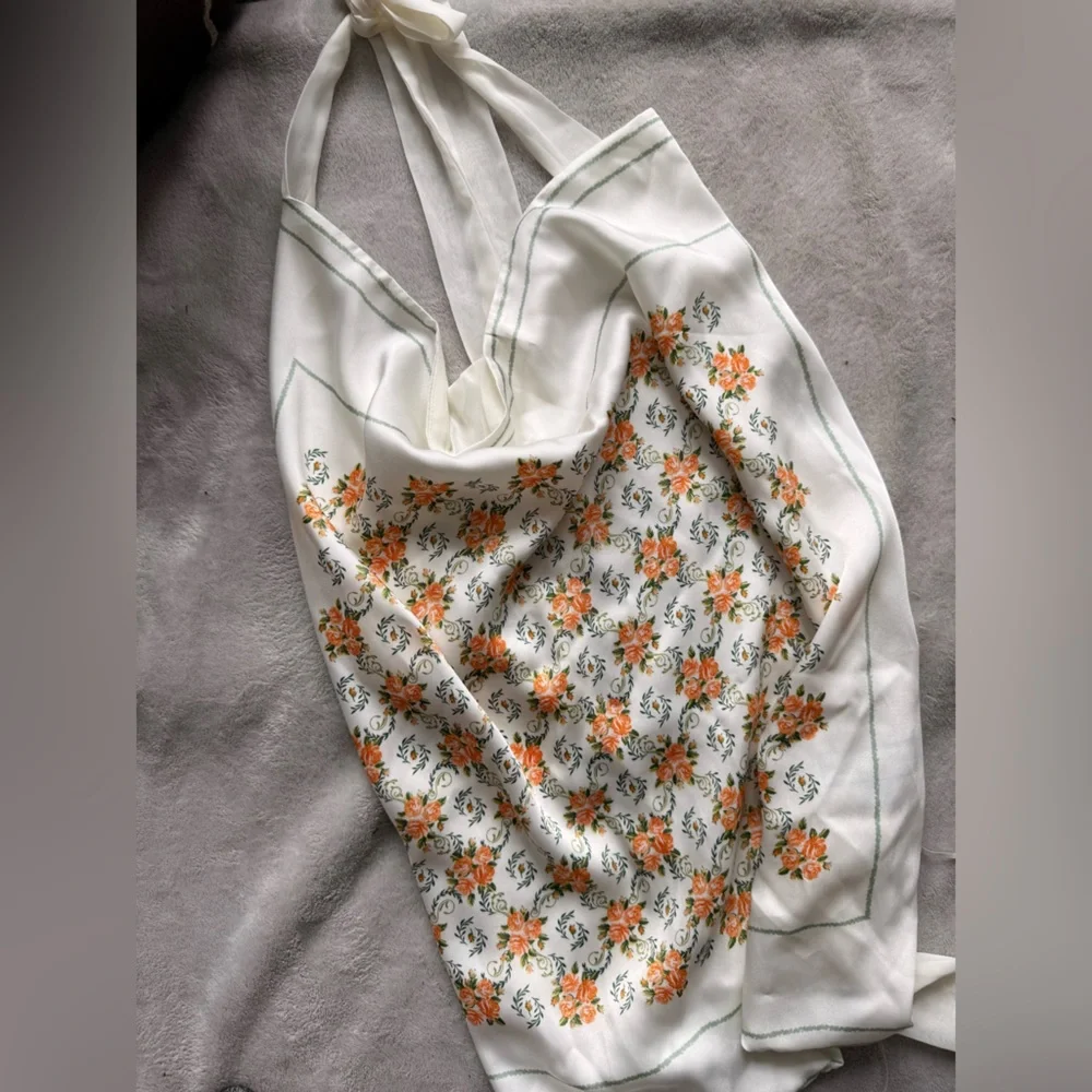 NWOT - Zara - printed satin effect halter top - size M - Picture 6 of 7